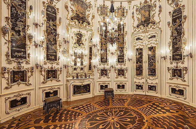 Skip the line: Schönbrunn & City Tour